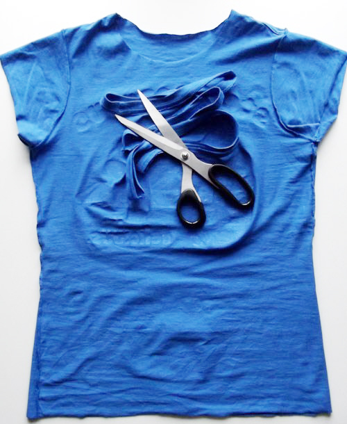 how to no-sew upsize a t-shirt