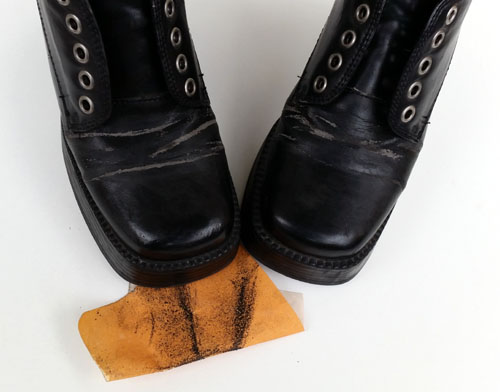 fake leather shoes peeling
