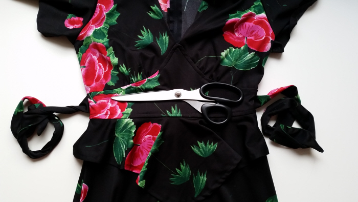 a no sew vintage peplum dress refashion tutorial 